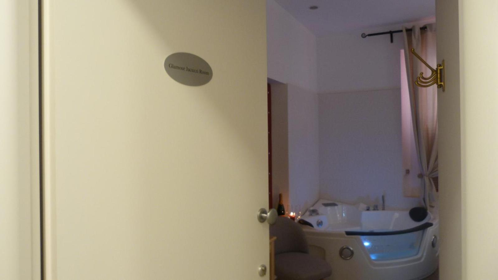 Flatinrome Trastevere Deluxe Rooms - Green Patio Екстериор снимка