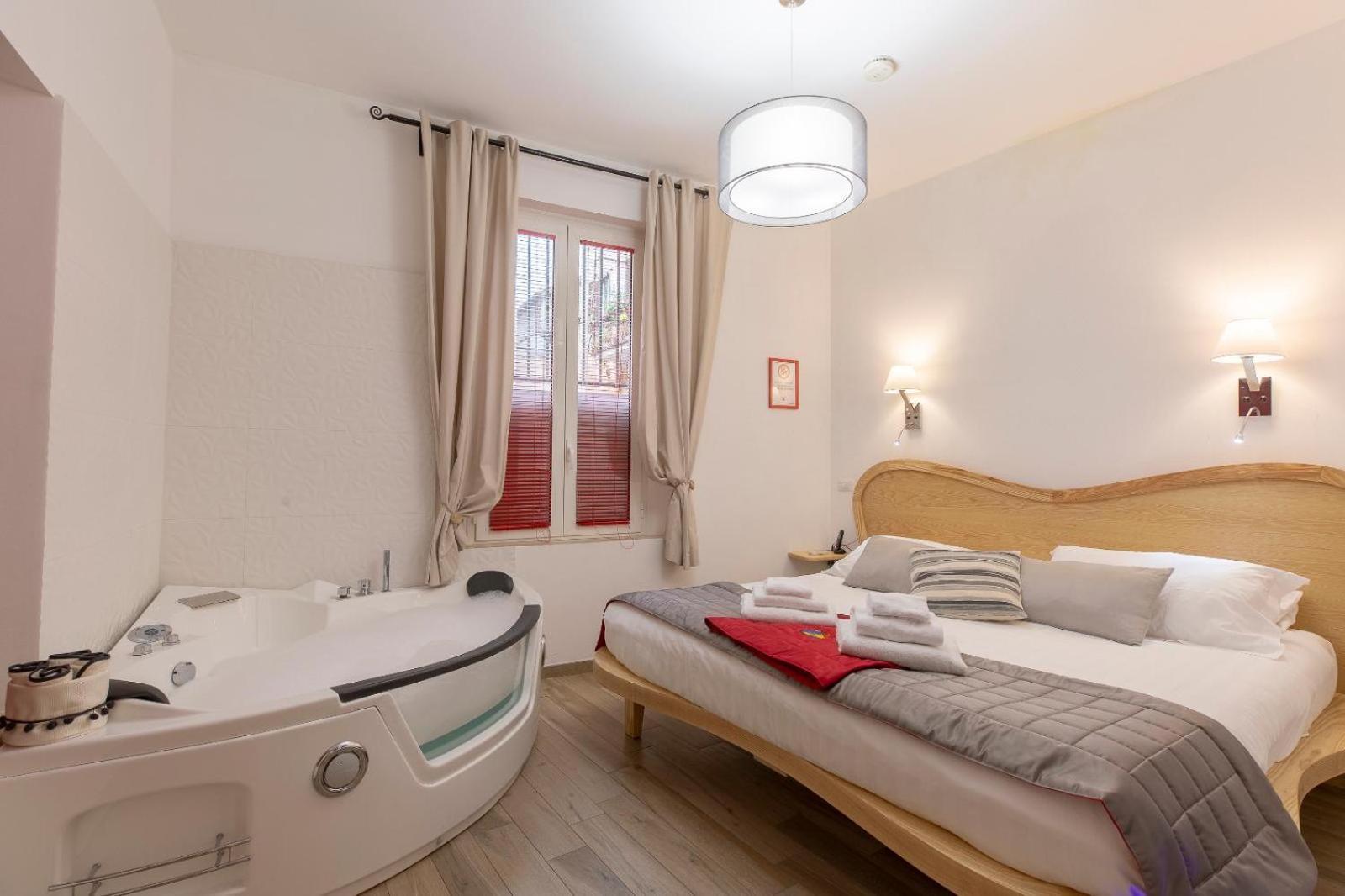 Flatinrome Trastevere Deluxe Rooms - Green Patio Екстериор снимка