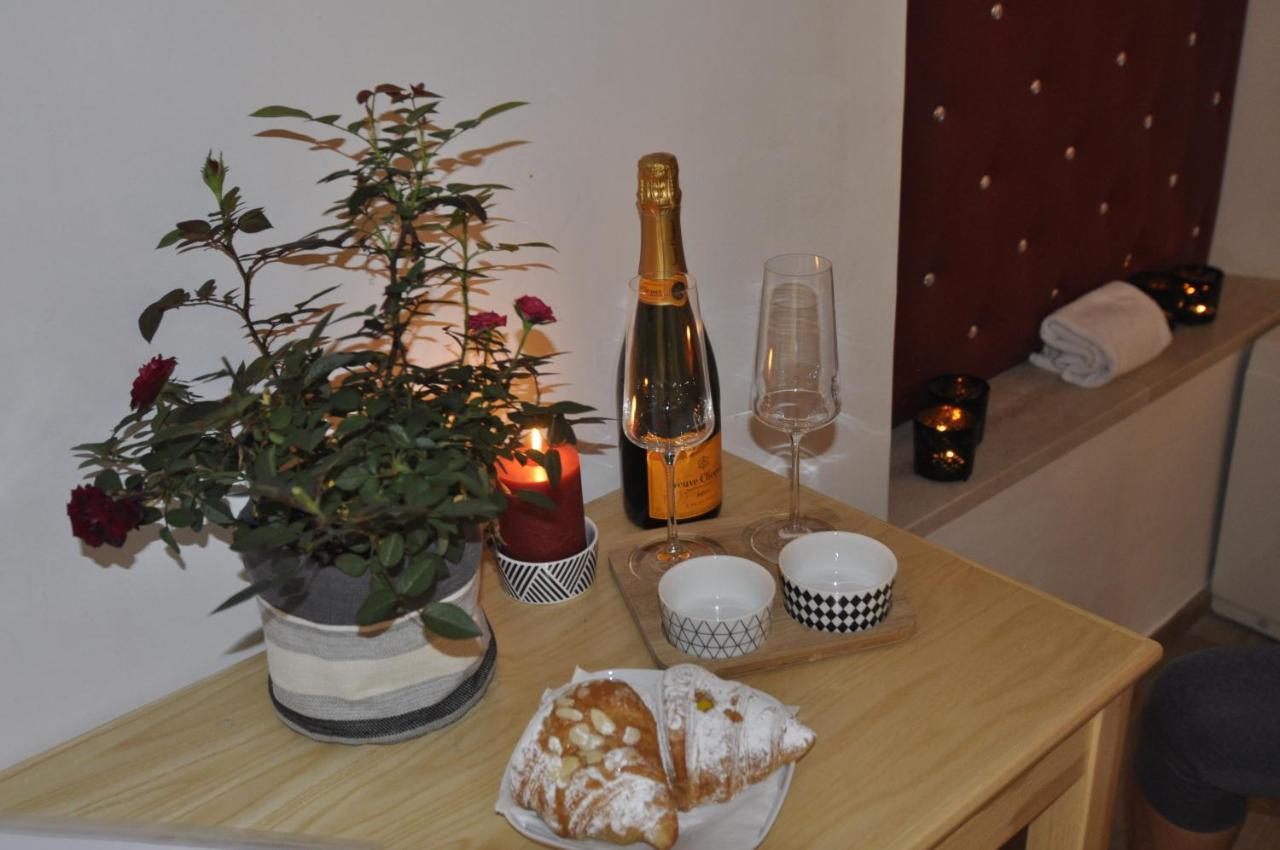 Flatinrome Trastevere Deluxe Rooms - Green Patio Екстериор снимка
