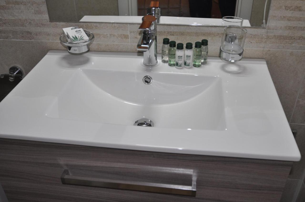 Flatinrome Trastevere Deluxe Rooms - Green Patio Екстериор снимка